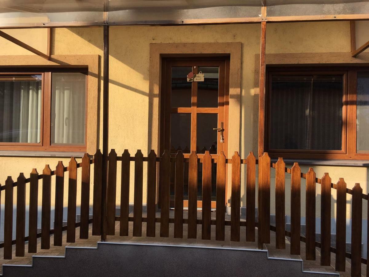 Vass Bor Vendeghaz Appartement Kiskoros Buitenkant foto